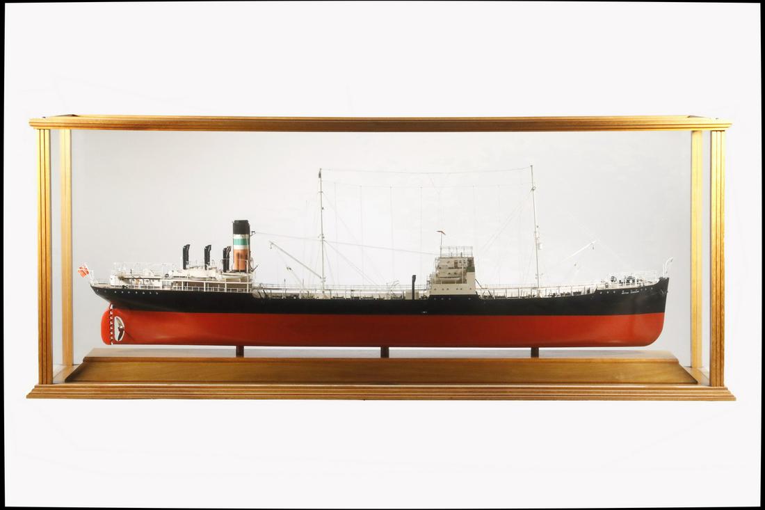 CASED SHIP MODEL BRITISH MERCHANTMAN STEAMER: Boardroom Full Hull Model of the S/S "British Dominion MV" was a British Motor Oil Tanker of 6,983 tons built in 1928. In mahogany case with glass on all sides, 19 3/4" x 49 3/4" x 11 1/2". Very good