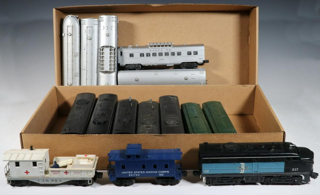 (16 PCS) LIONEL MODEL TRAIN LOCOMOTIVES & CARS: Lot of (16) Post-War Lionel O-Gauge Train Locomotives and Passenger Cars, incl: (2) Pc #217 Boston & Maine Alco AB diesel locomotive; (2) Two-piece #226 Boston & Maine Alco AB diesel locomotives; 2408