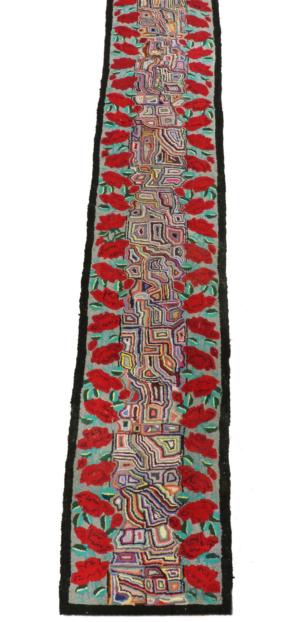 HOOKED RUNNER - 2'-6" x 21'-9" (1 of 5)