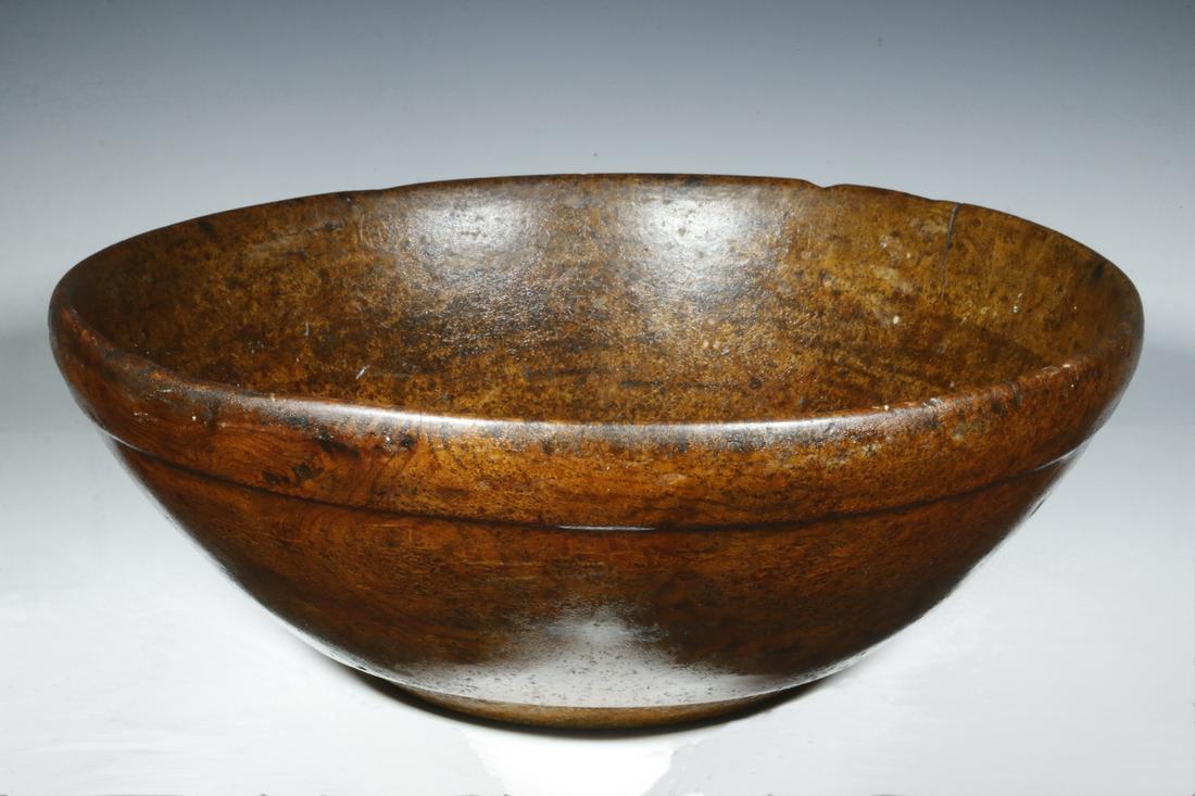 LARGE 18TH C. BURL BOWL (1 of 3)