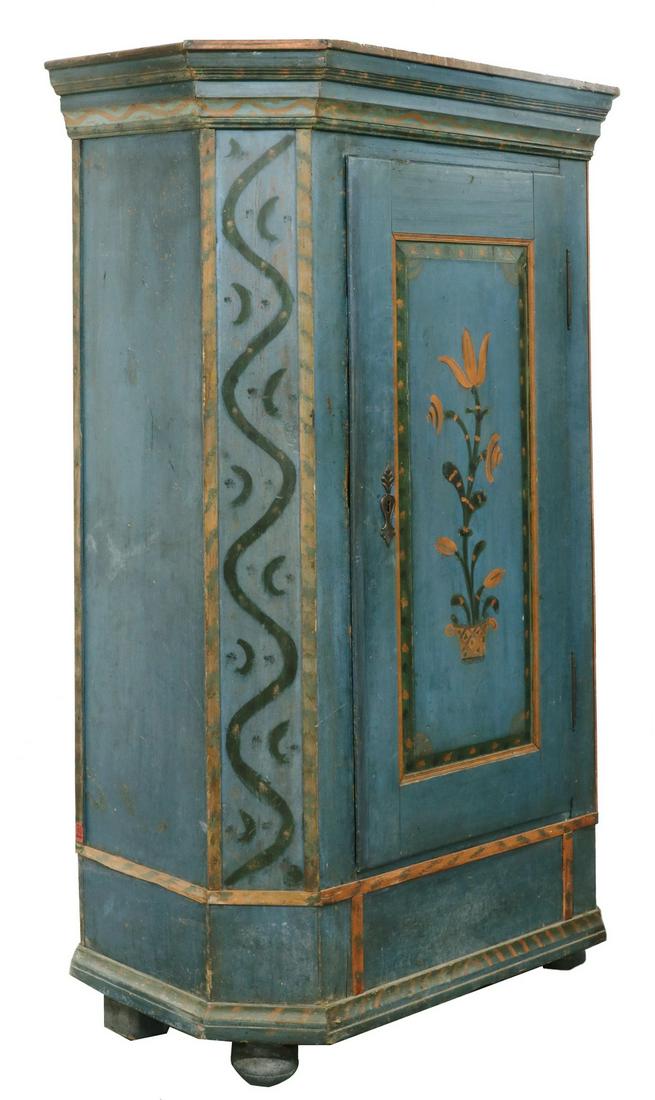 SWEDISH BLUE PAINTED KAS (1 of 3)