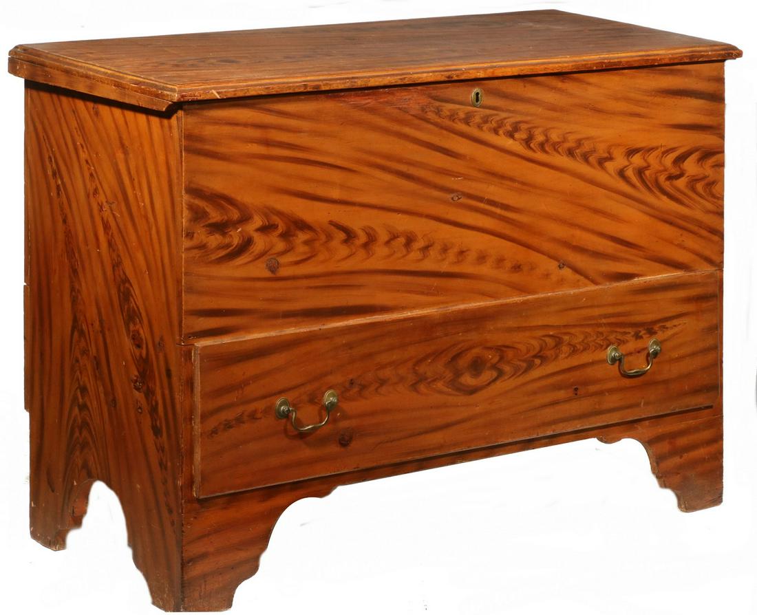 GRAIN PAINTED BLANKET CHEST: 18th c. Country Queen Anne Paint Decorated One-Drawer Pine Blanket Chest, molded edge top with hinged lid and applied side molding, brass lock escutcheon, single dovetailed drawer with brass drop bail