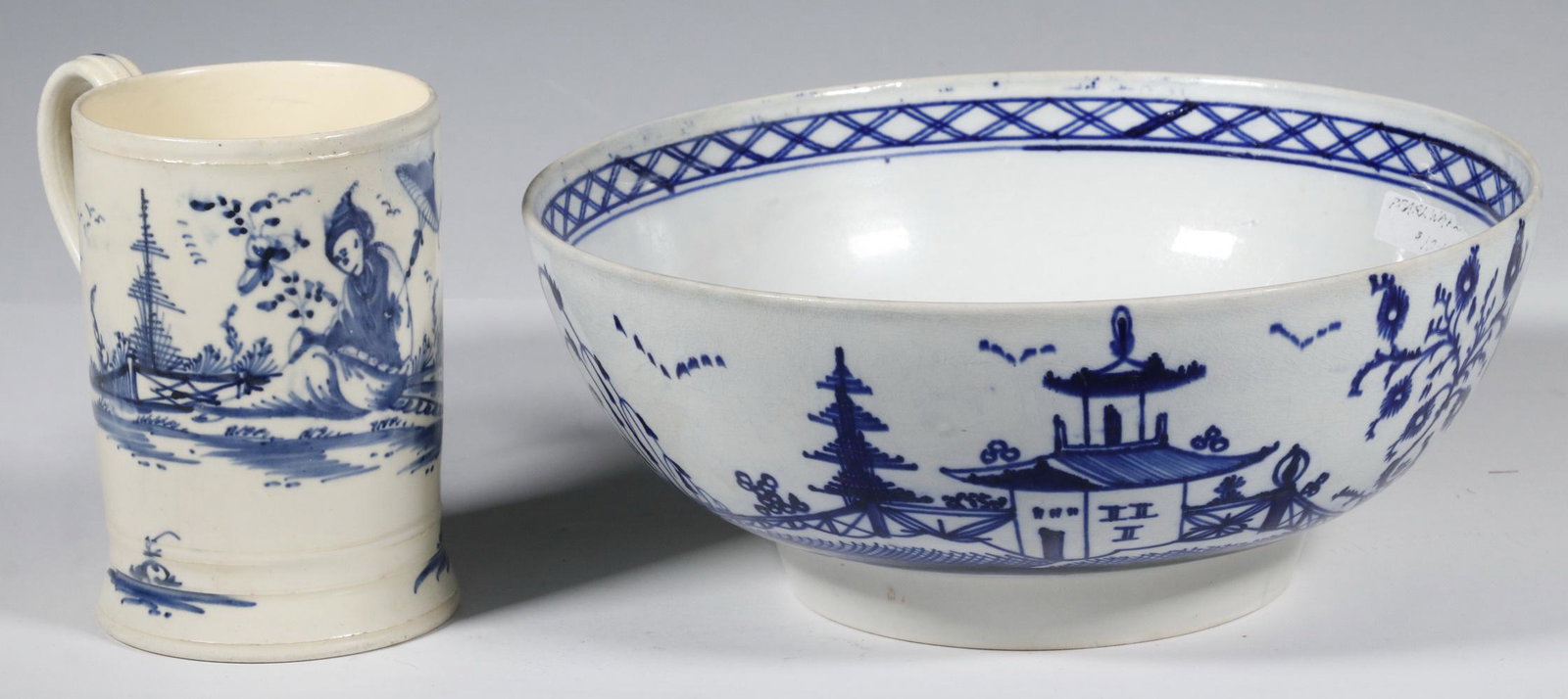 (2 PCS) EARLY ENGLISH POTTERY: Lot of (2) Pieces of Late 18th c. English Blue and White Chinoiserie Decorated Ceramics, both unmarked, incl: Pearlware bowl, with exterior and interior Oriental landscape decoration, 3 7/8" high, 9 1