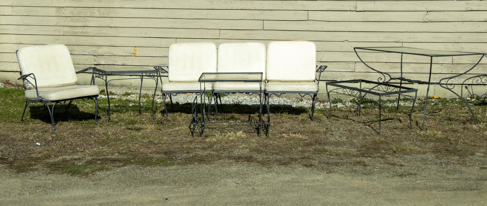 (6 PC) WROUGHT IRON PATIO SET (1 of 2)