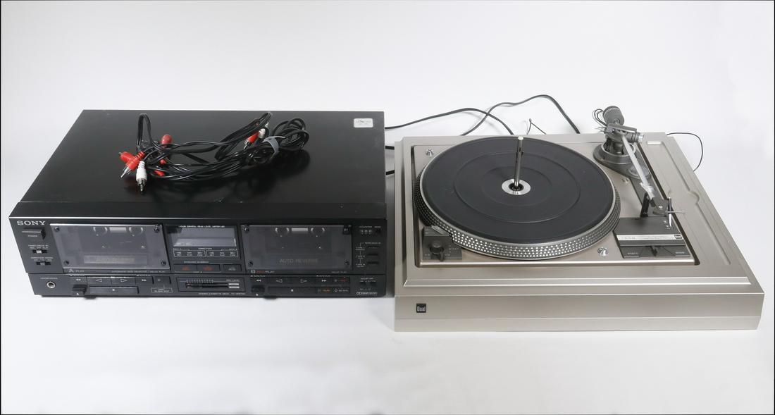 (2 PCS) HOME AUDIO COMPONENTS - CASSETTE PLAYER & (1 of 3)