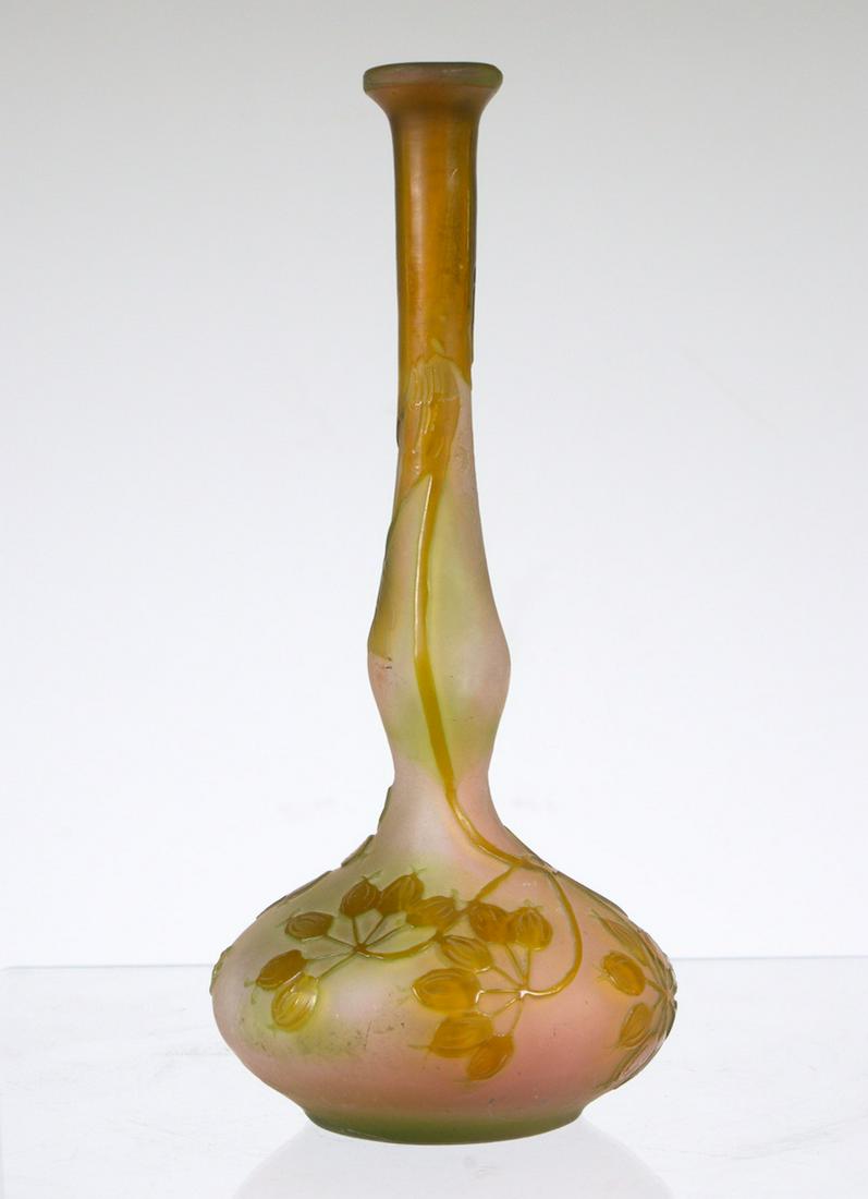 CAMEO ART GLASS VASE (1 of 3)
