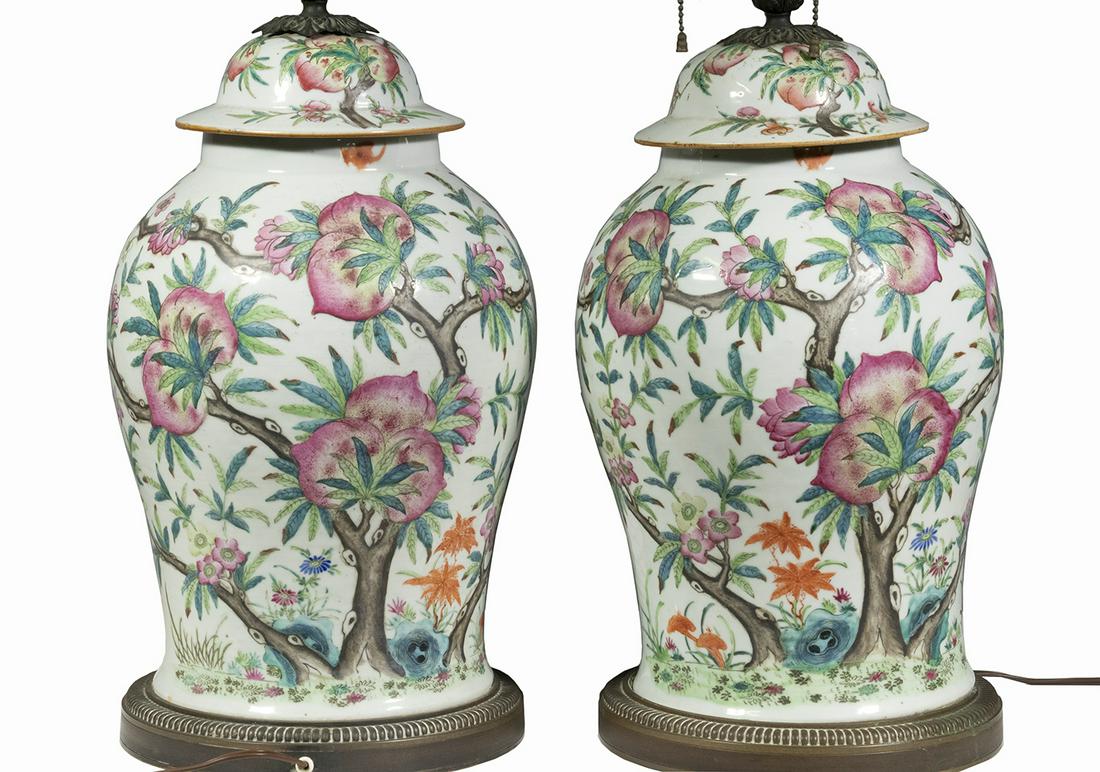 PR CHINESE PORCELAIN JARS WIRED AS LAMPS (1 of 6)