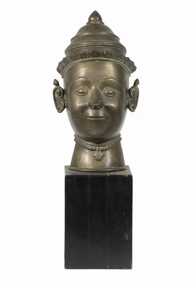 BRONZE THAI HEAD (1 of 5)