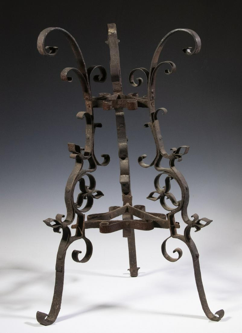 17TH C. IRON TRIPOD STAND (1 of 2)