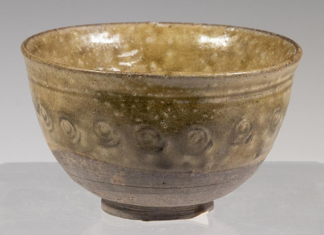 CHINESE SUI DYNASTY (581-618) SMALL BOWL (1 of 3)