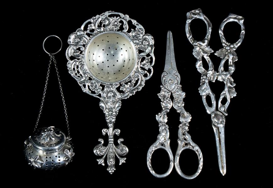 (4) SILVER ACCESSORIES (1 of 2)