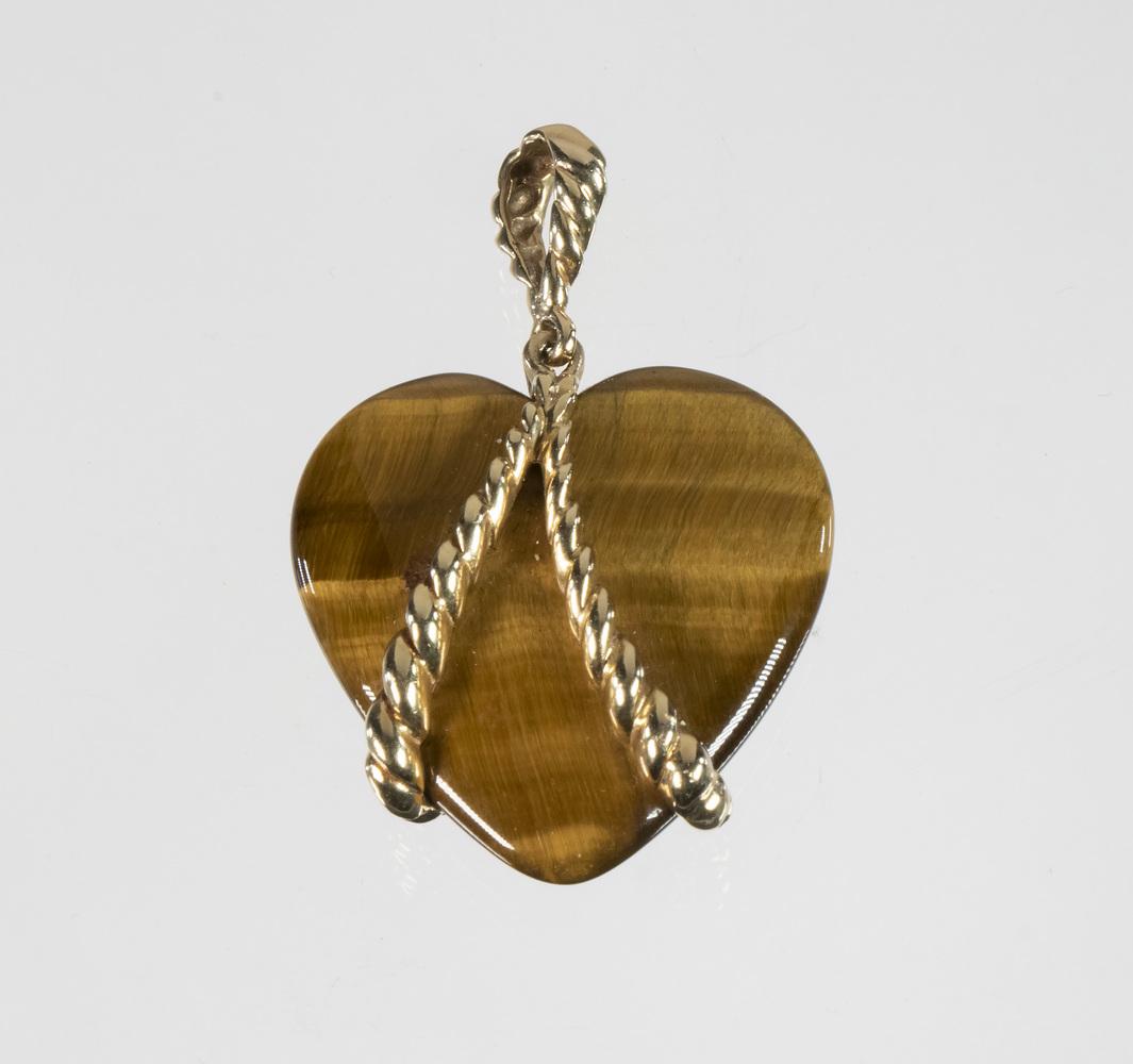 LADIES CARVED TIGER EYE HEART SHAPED PENDANT (1 of 2)
