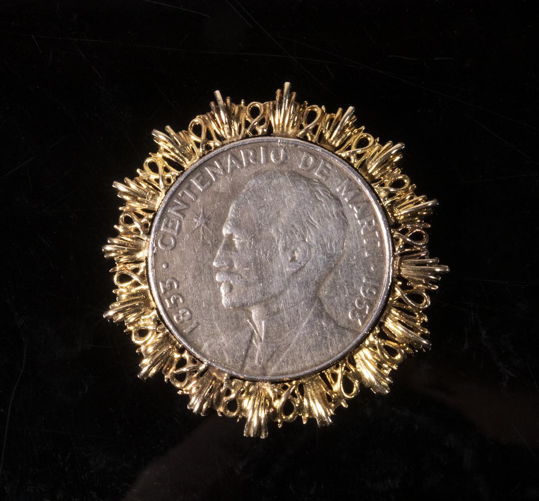 CUBAN COIN BROOCH (1 of 2)