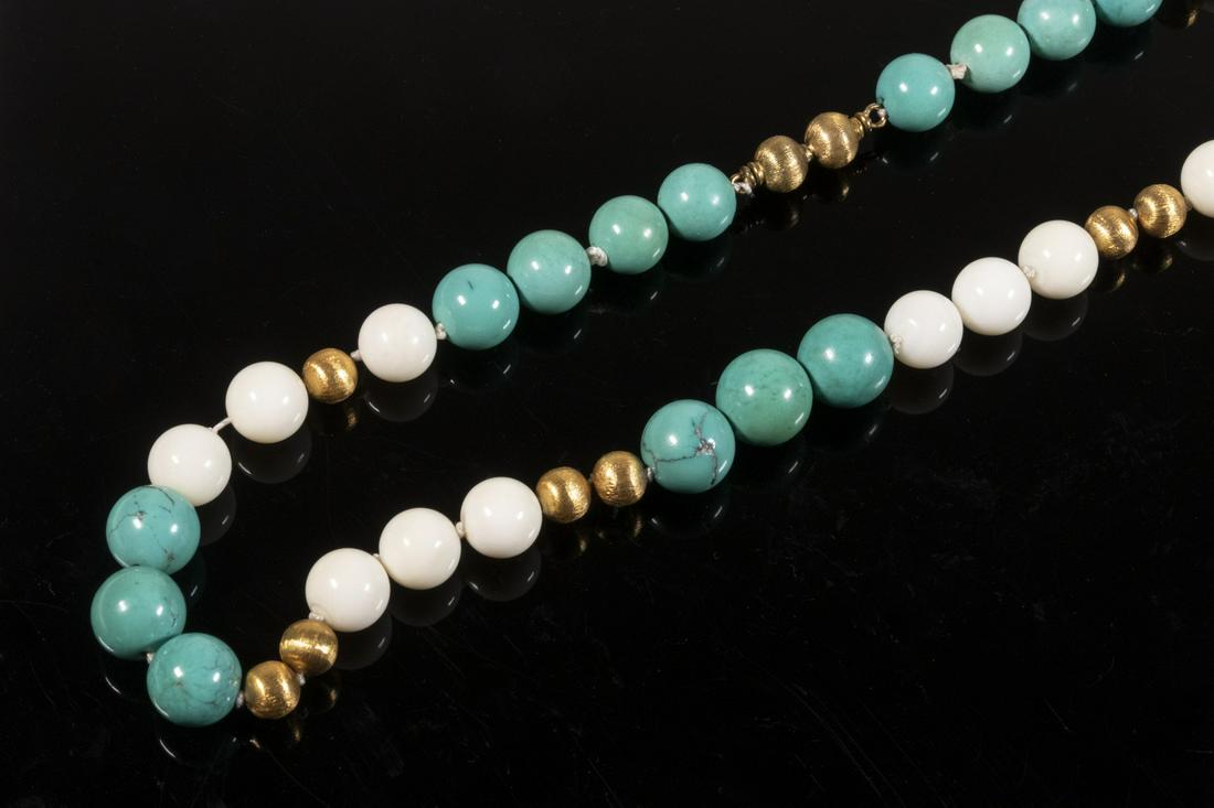 VINTAGE HANDMADE NECKLACE (1 of 2)