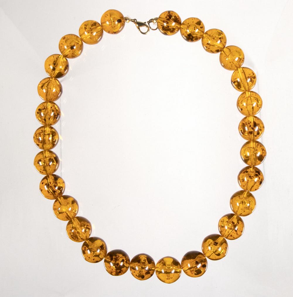 AMBER BEAD NECKLACE (1 of 1)