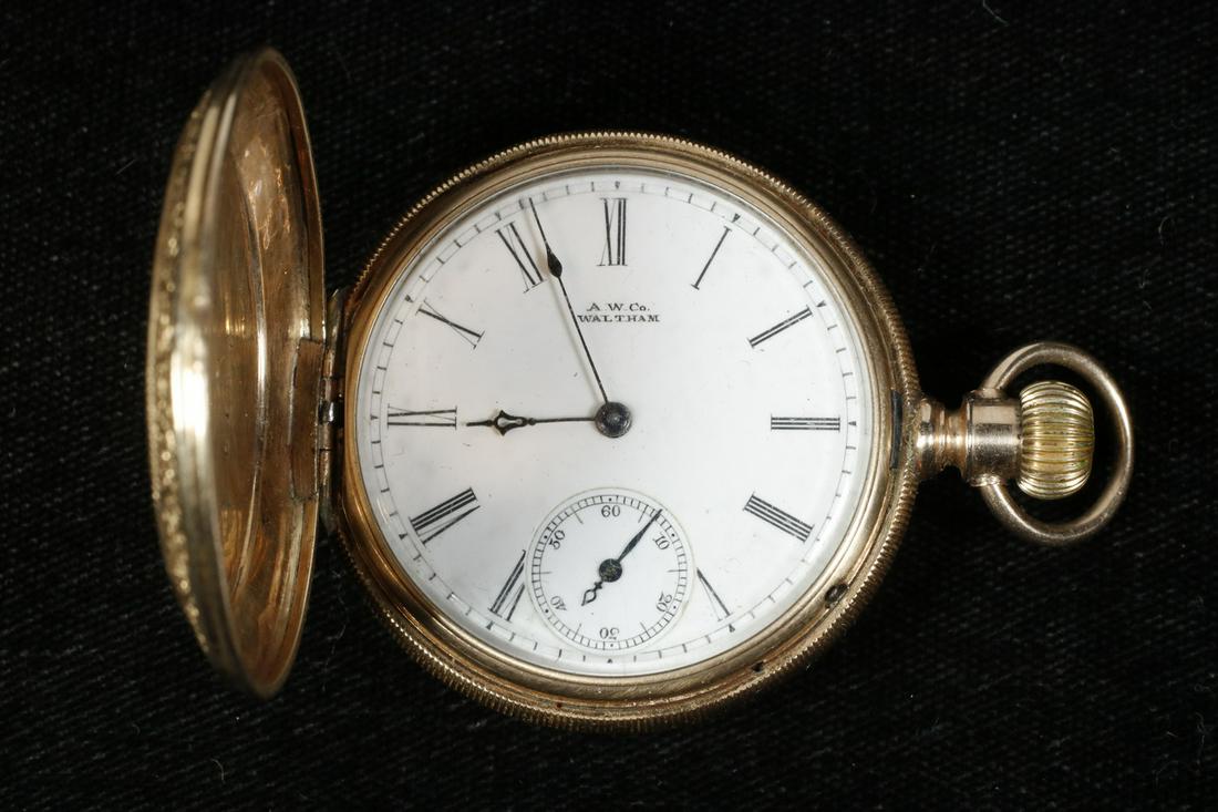 AMERICAN WALTHAM LADY'S POCKET WATCH (1 of 3)