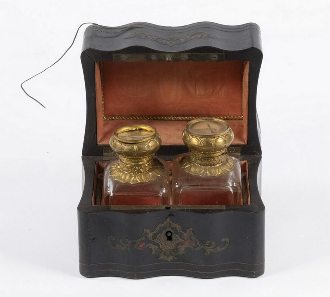 FRENCH PAPIER MACHE PERFUME CASKET (1 of 4)