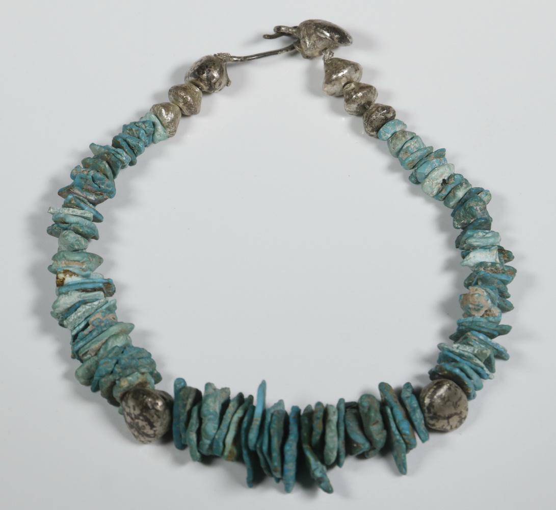 TURQUOISE AND SILVER NUGGET NECKLACE (1 of 1)