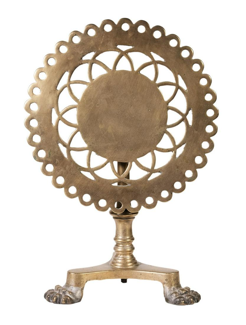 18TH C. BRITISH CAST BRASS KETTLE STAND (1 of 3)