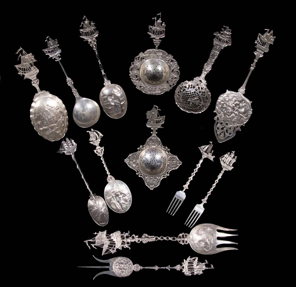 ASSORTED SILVER UTENSILS (1 of 4)