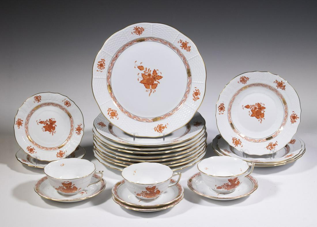 HEREND "CHINESE BOUQUET" PATTERN CHINA (1 of 2)