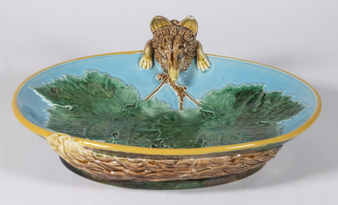 VICTORIAN GEORGE JONES MAJOLICA FOX DISH (1 of 3)