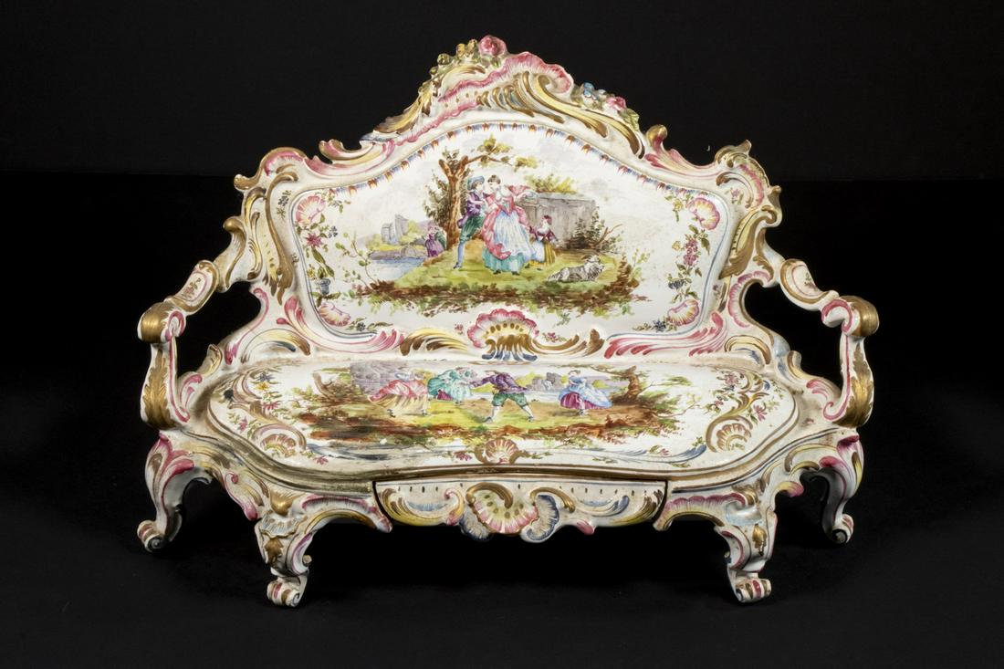 FRENCH PORCELAIN SETTEE FORM BOX (1 of 3)
