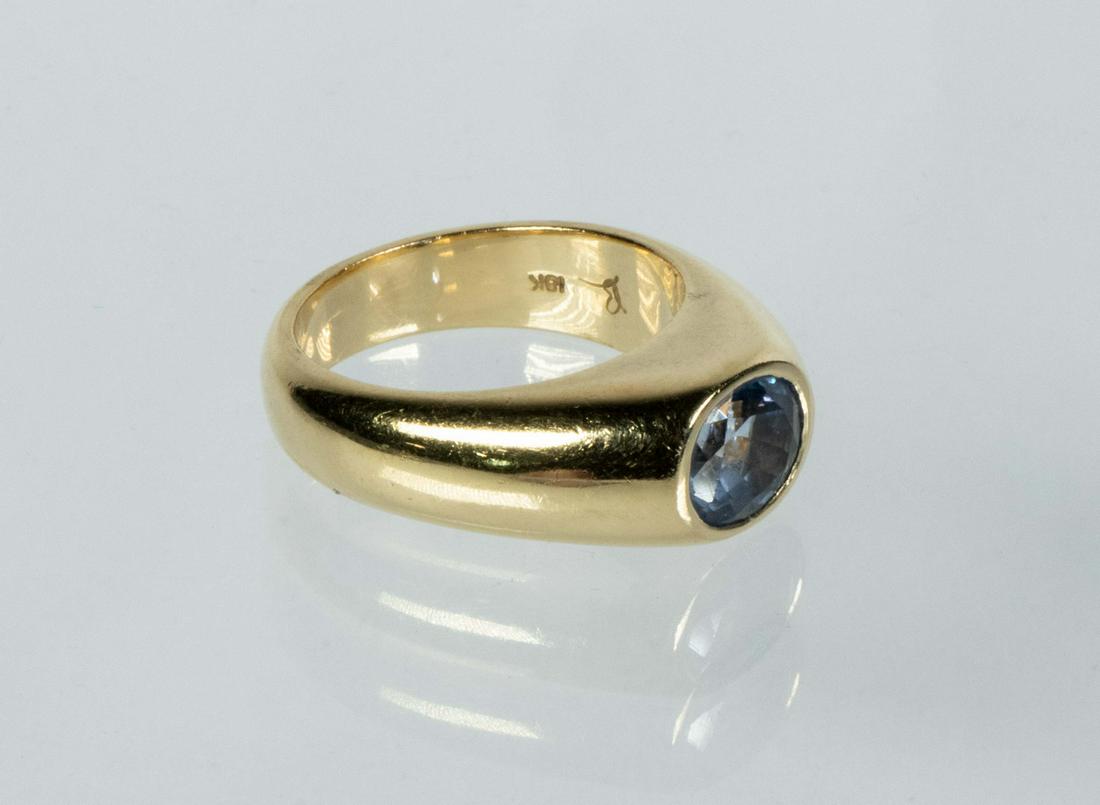 LADIES 18K GOLD AND SAPPHIRE RING (1 of 1)