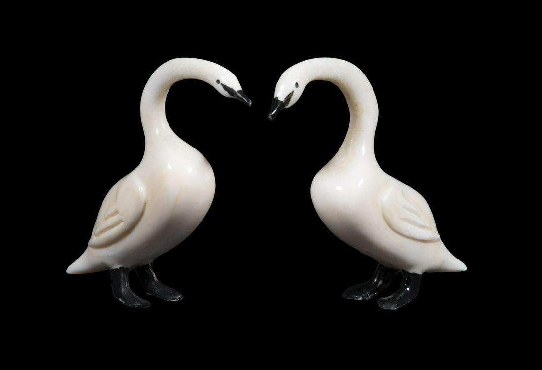 (2) INUIT SCULPTURES OF CANADA GOOSE BY DANIEL IYAKITAN, SR. (1912-1995) (1 of 2)