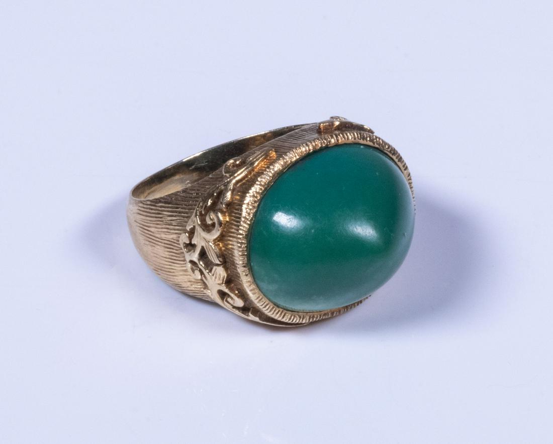 VINTAGE 18K GOLD & MALACHITE RING (1 of 5)
