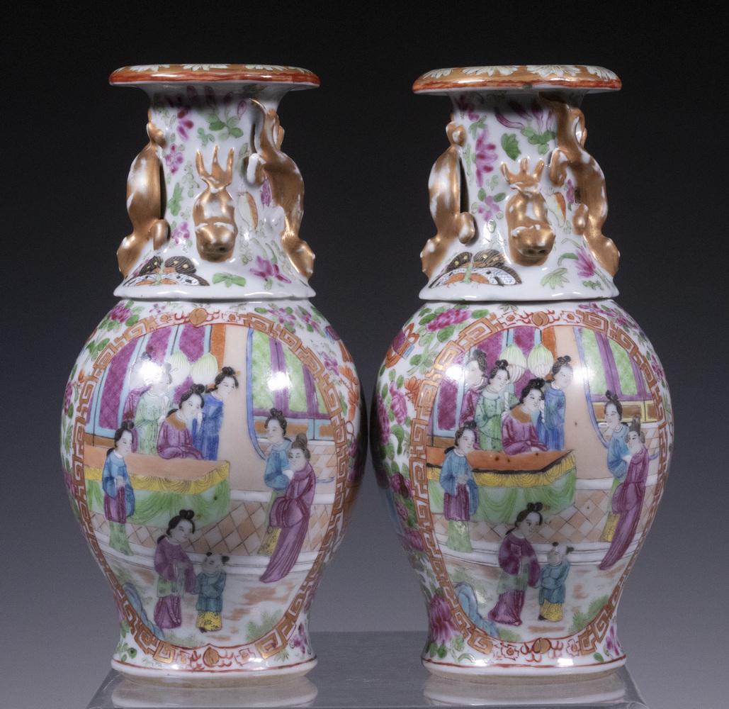 PR CHINESE PORCELAIN VASES (1 of 4)