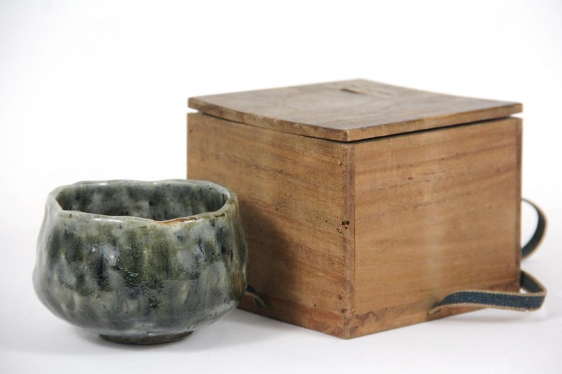JAPANESE POTTERY BOWL (1 of 8)