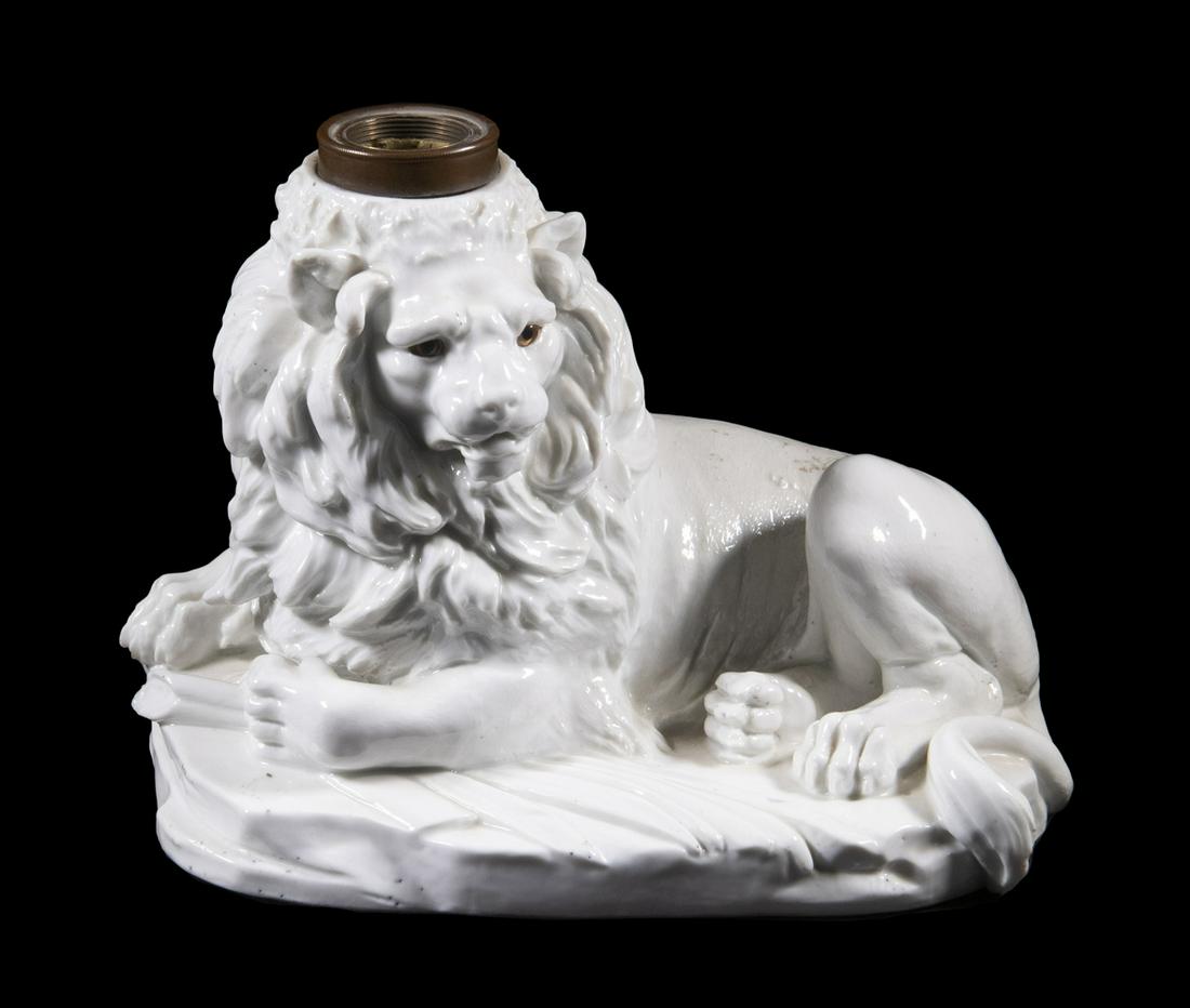 FINE GERMAN PORCELAIN LION FORM OIL-LAMP BASE (1 of 4)
