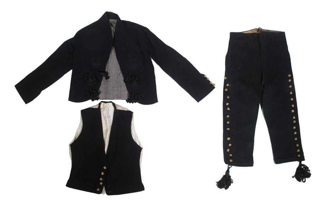 (3 PC) GENT'S SUIT WITH BREECHES (1 of 3)