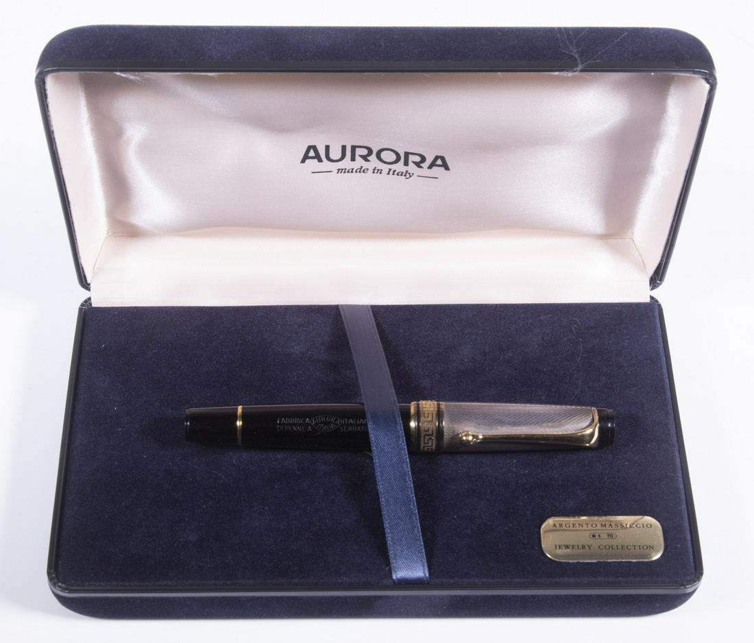CASED AURORA 987 OPTIMA SILVER CAP FOUNTAIN PEN (1 of 4)