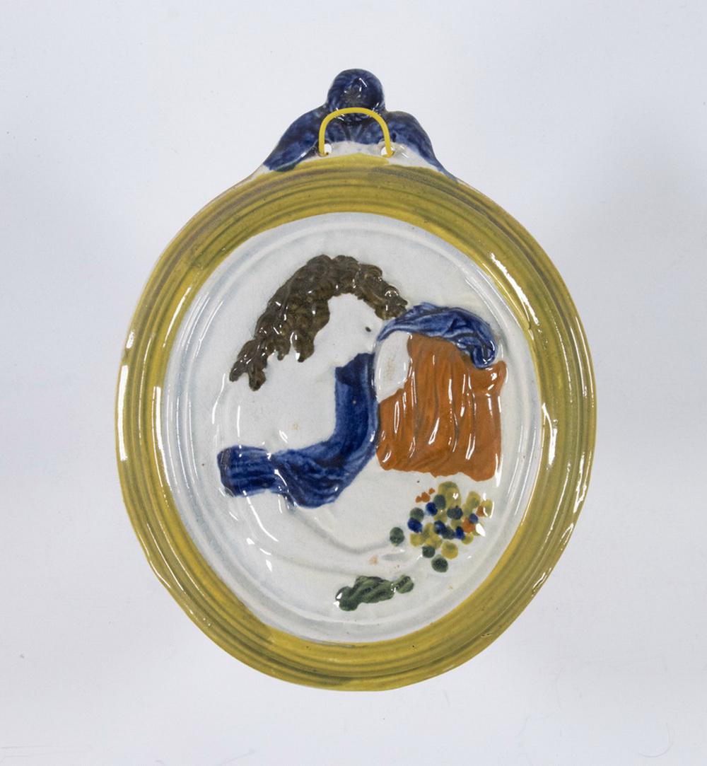 PRATTWARE OVAL PLAQUE (1 of 2)