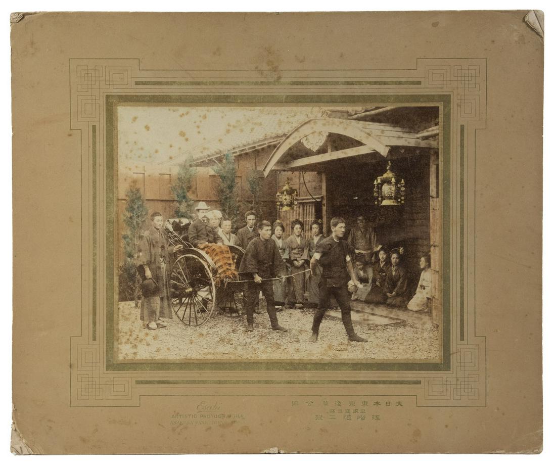 RARE 19TH C. PHOTO OF JAPANESE RICKSHAW FAMILY TEAM IN THEIR COURTYARD (1 of 3)