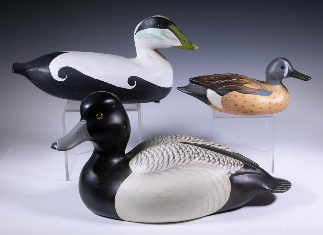 WOODEN DUCK DECOYS (1 of 5)