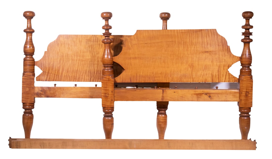 TIGER MAPLE FOUR-POSTER BED (1 of 3)