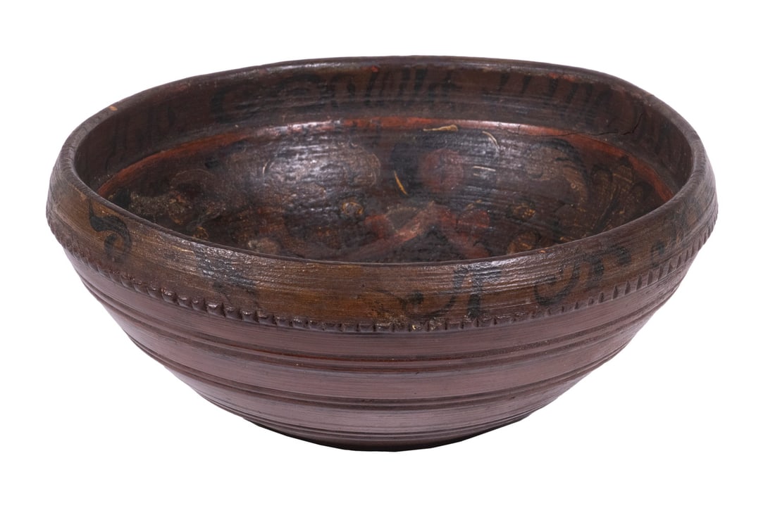 NORWEGIAN CARVED AND PAINTED ALE BOWL (1 of 3)