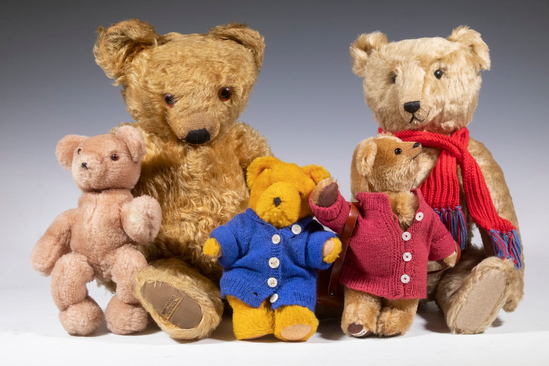 VINTAGE TEDDY BEARS (1 of 3)