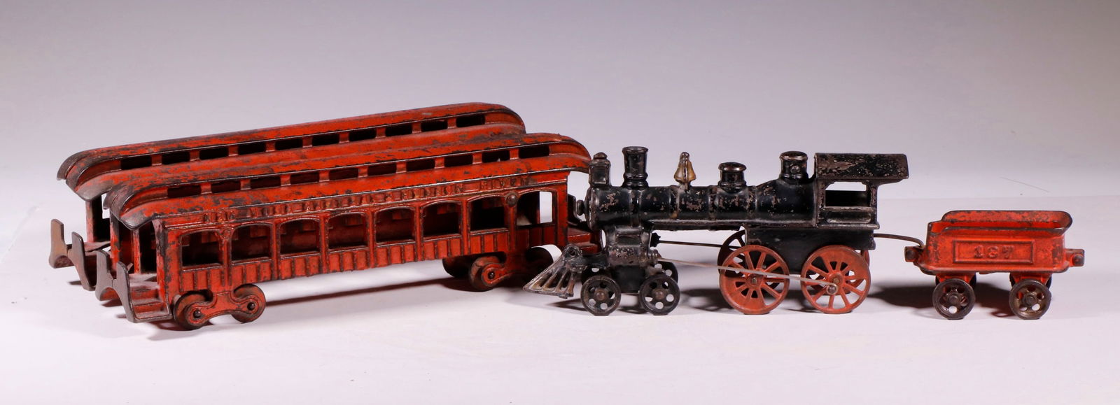 (4) PCS CAST IRON TOY TRAIN (1 of 2)