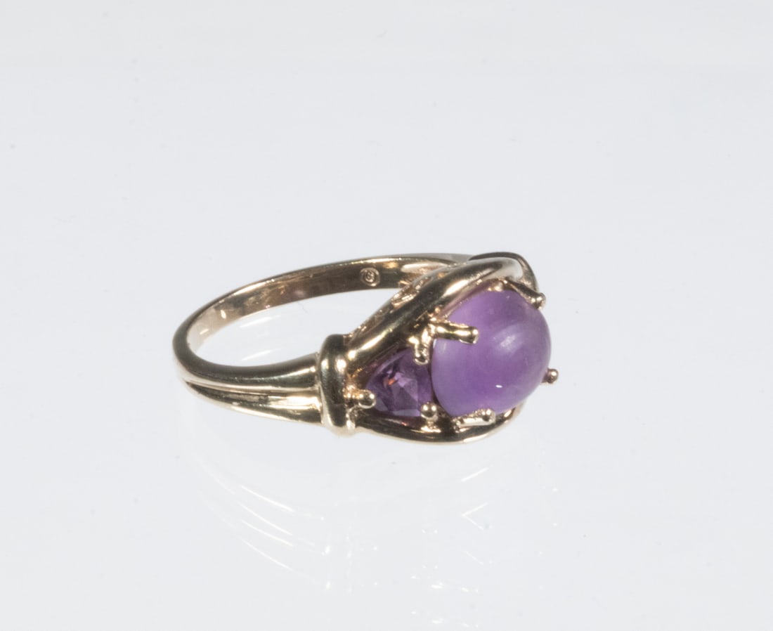 LADIES AMETHYST RING (1 of 2)
