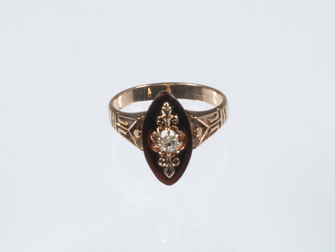 LADIES BLACK ONYX & DIAMOND RING (1 of 2)