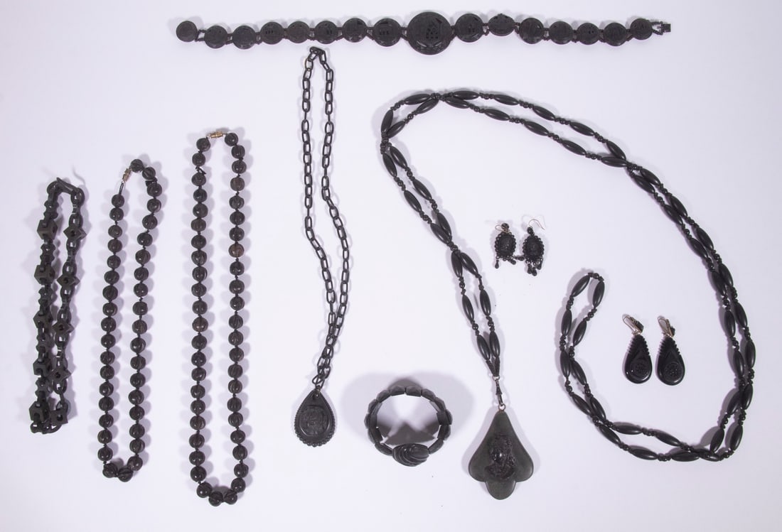 BLACK JET JEWELRY COLLECTION (1 of 6)