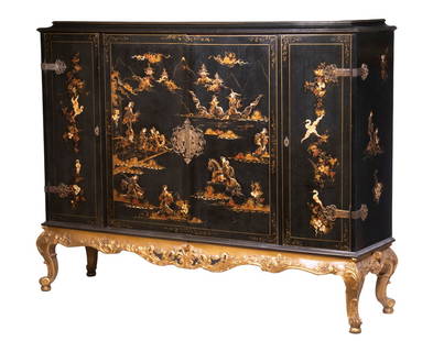 ASIAN STYLE CHINOISERIE BAR CABINET: Vintage Black Lacquered Chinese Style Sideboard, designed as a bar cabinet, with chinoiserie decorated exterior surface and molded edge top; having two central doors with brass hardware and door activ