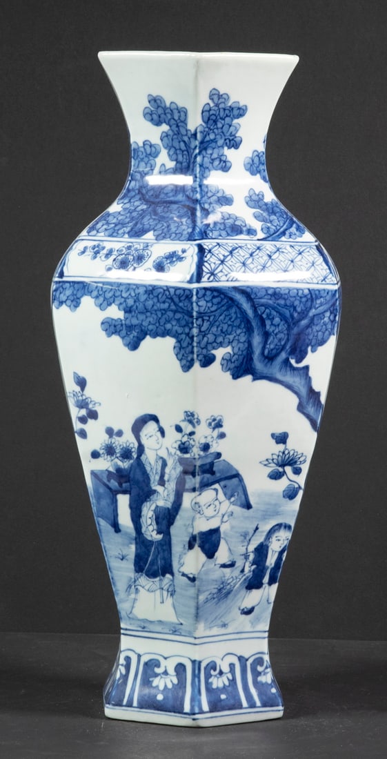 CHINESE HEXAGONAL VASE (1 of 4)
