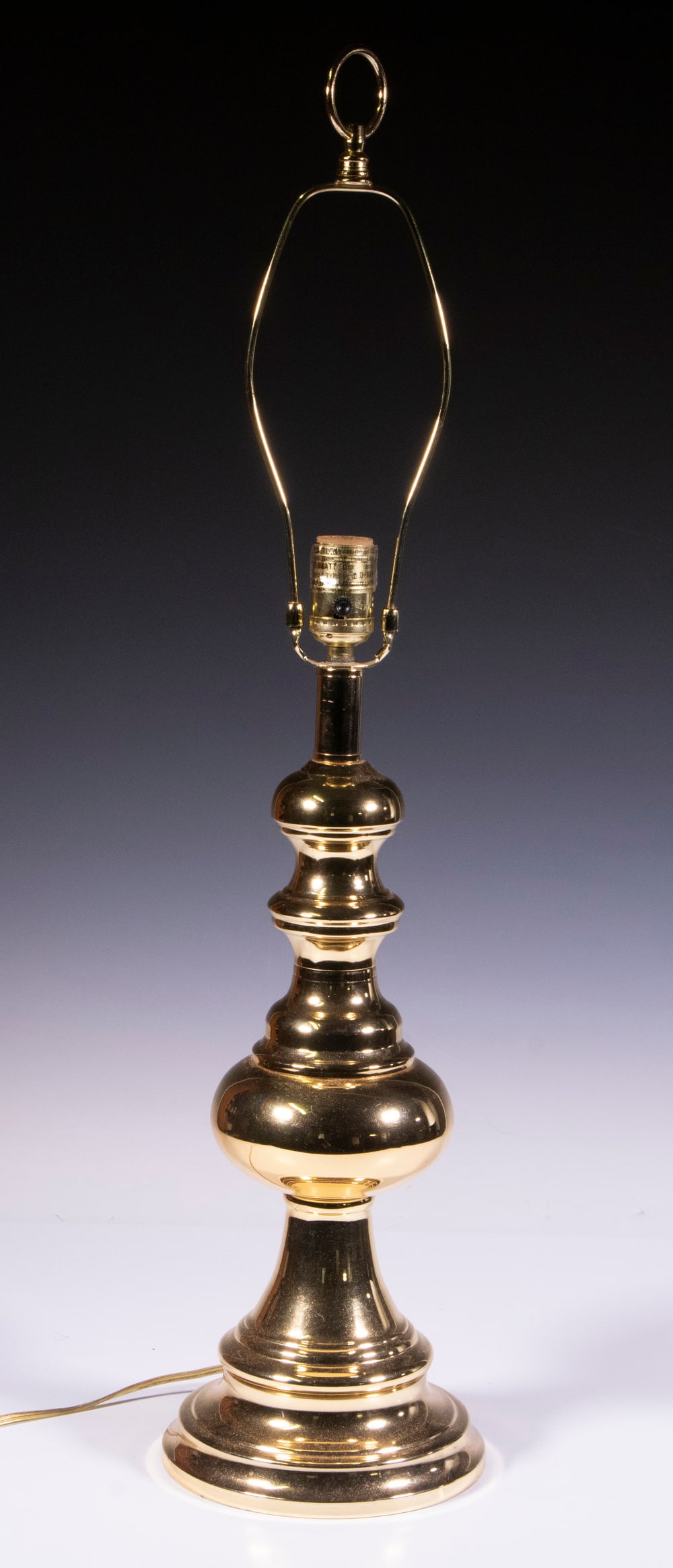 CONTEMPORARY TABLE LAMP (1 of 4)