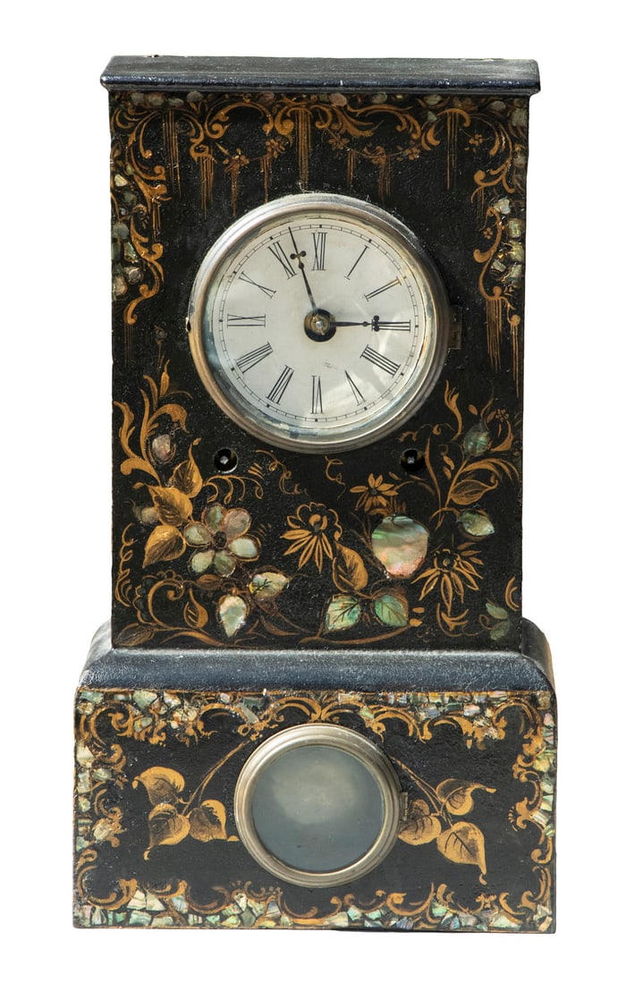 VICTORIAN IRON MANTEL CLOCK (1 of 3)