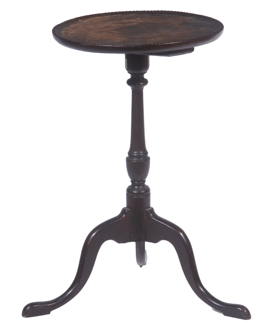 QUEEN ANNE MAHOGANY CANDLESTAND (1 of 3)
